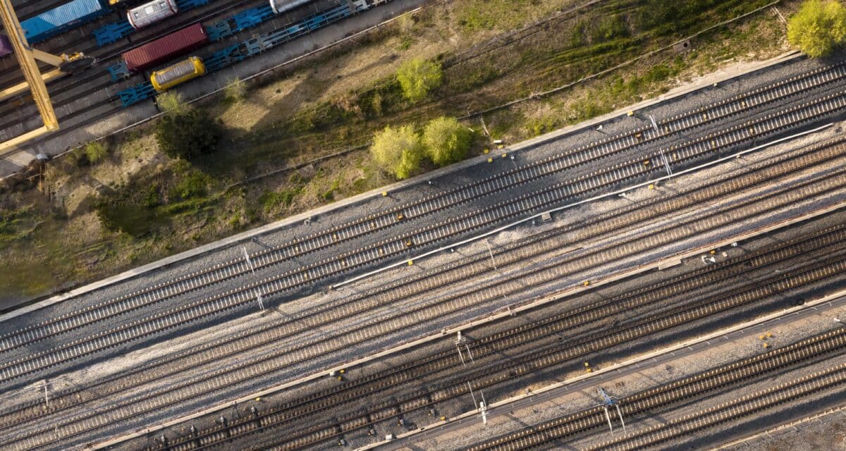 Przyszłość nowego jedwabnego szlaku. Dlaczego transport kolejowy z Chin zyskuje na znaczeniu?